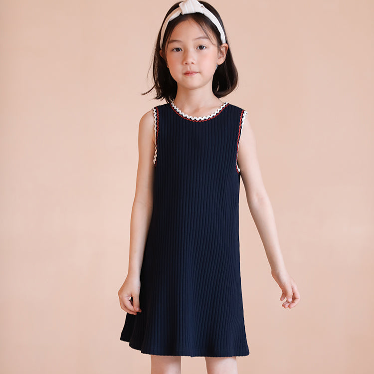 Sleeveless Girls' Dress