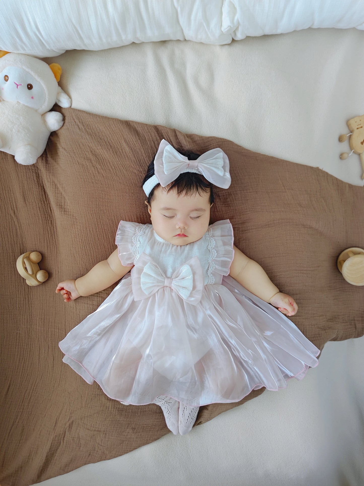 Amazing Baby princess dress   luxuriously tailored